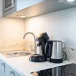 Dwellstay - شقة