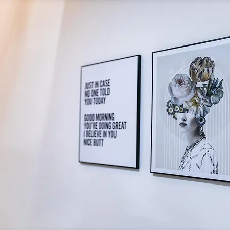 Apartmán Dwellstay - *