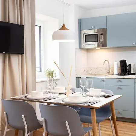 Dwellstay - *