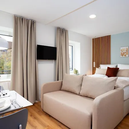 Apartment Dwellstay - *