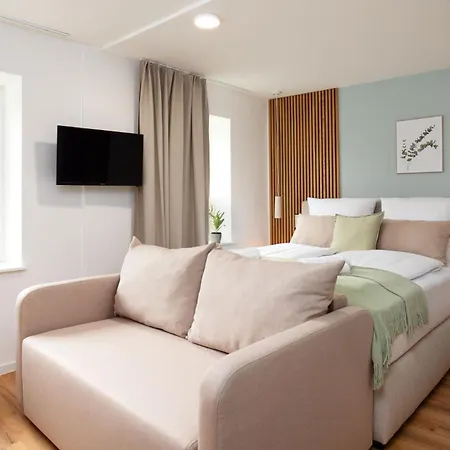 Apartman Dwellstay - *