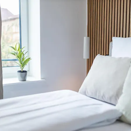 Dwellstay - *