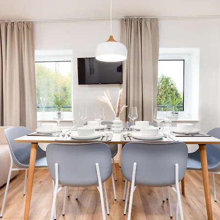 Apartmán Dwellstay - *